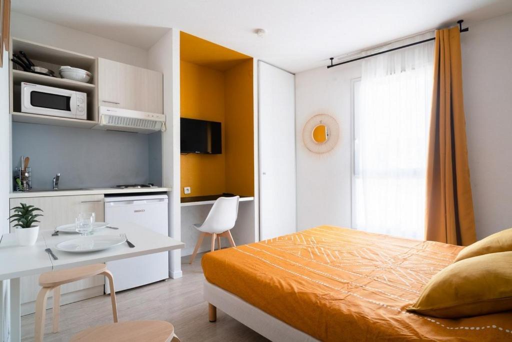 Joli Studio, Clim Proche Gare Et Centre Ville Lourdes Luaran gambar